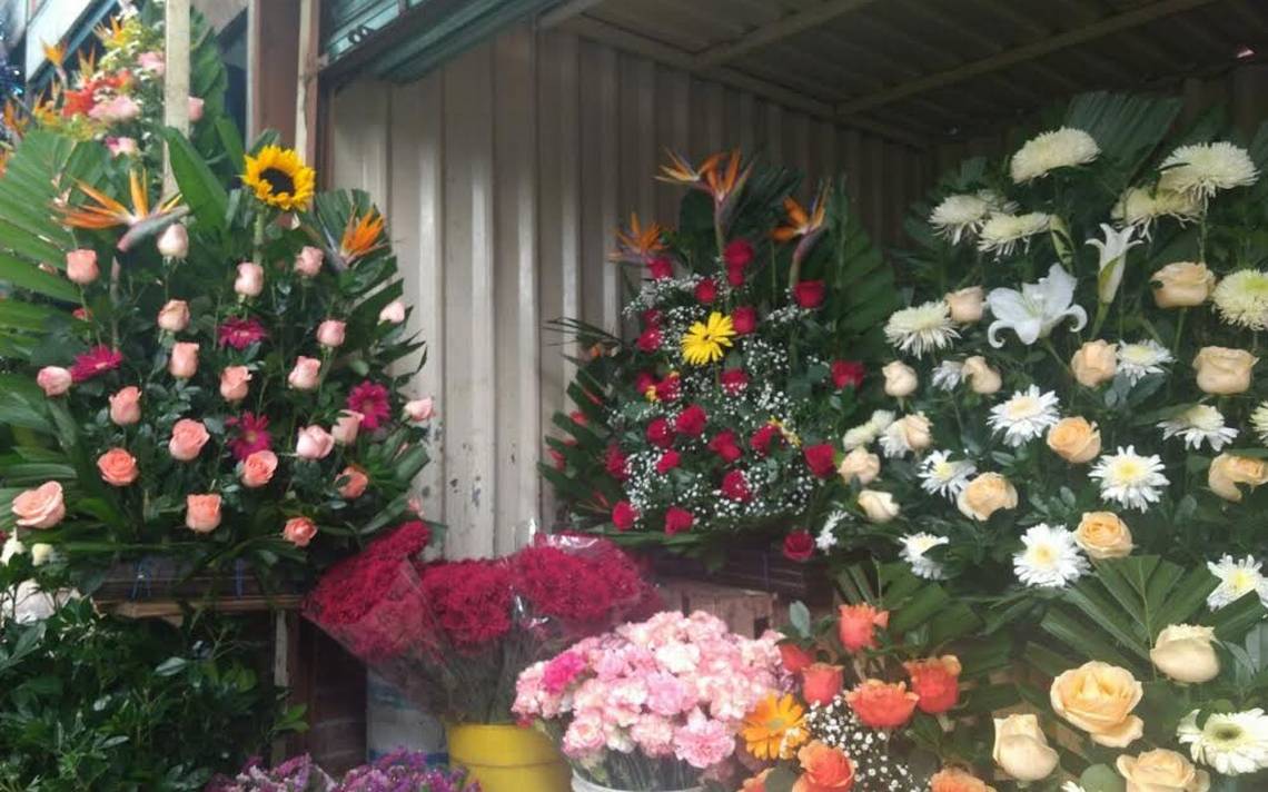 Comerciantes de flores, listos para celebración a la Virgen de Guadalupe -  El Sol de Toluca | Noticias Locales, Policiacas, sobre México, Edomex y el  Mundo